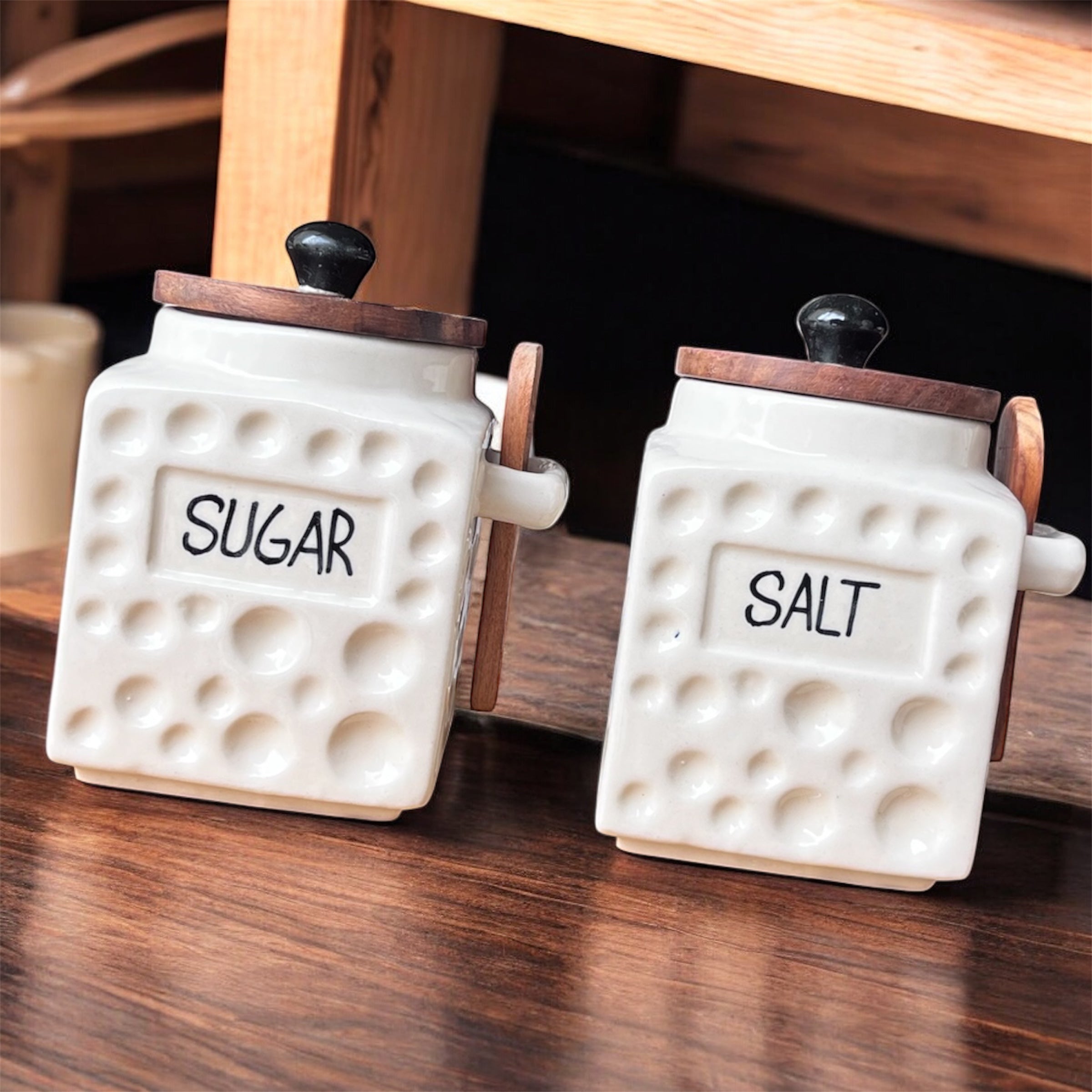 SOULCRAFTZ Embossed Ceramic Tea & Sugar Jar Set with Wooden Lid and Spoon – Square