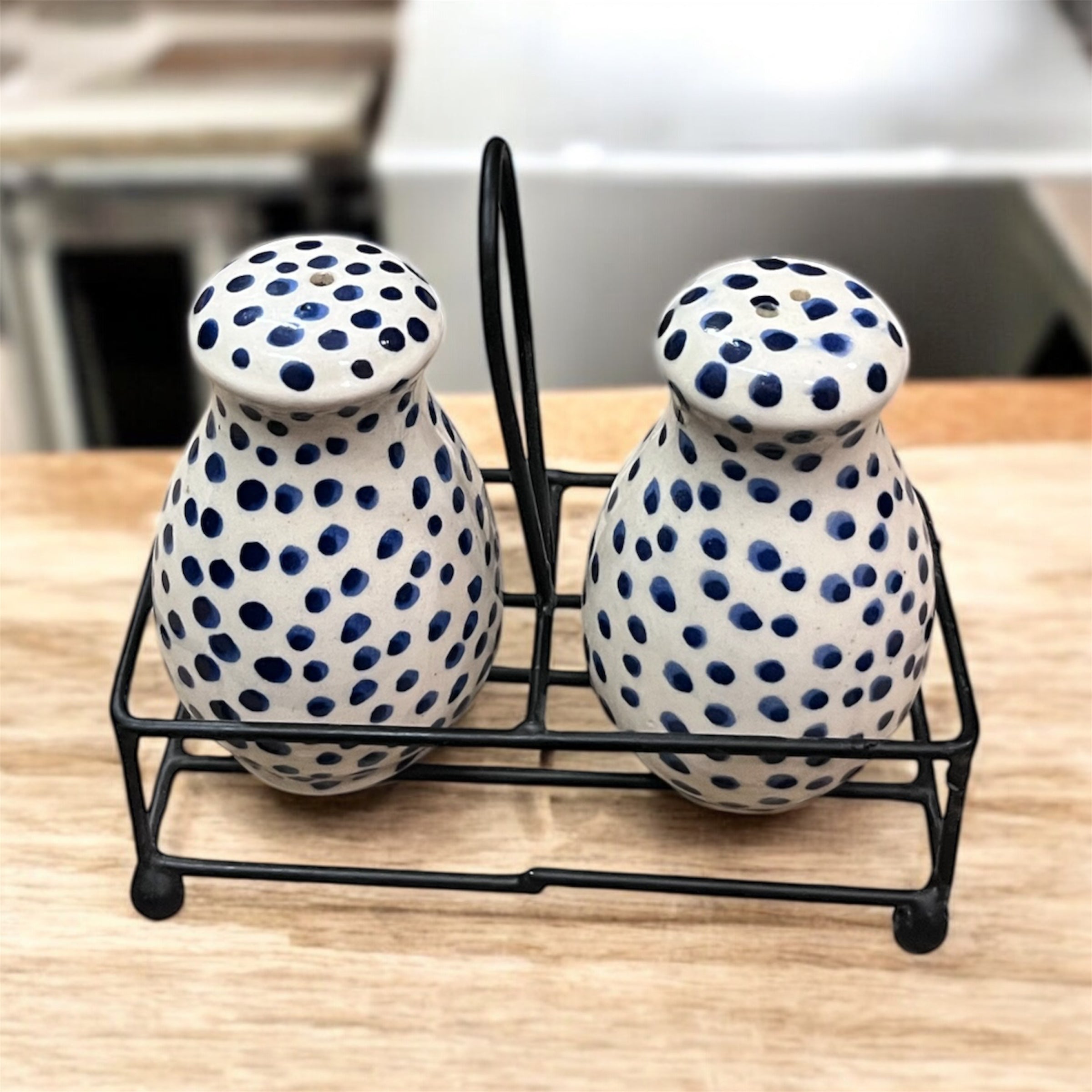 SOULCRAFTZ Salt Pepper Sprinkler Set for Dining Table & Kitchen Ceramic Salt and Pepper Shakers Set Dispenser Set with Wire Holders (80 ML)