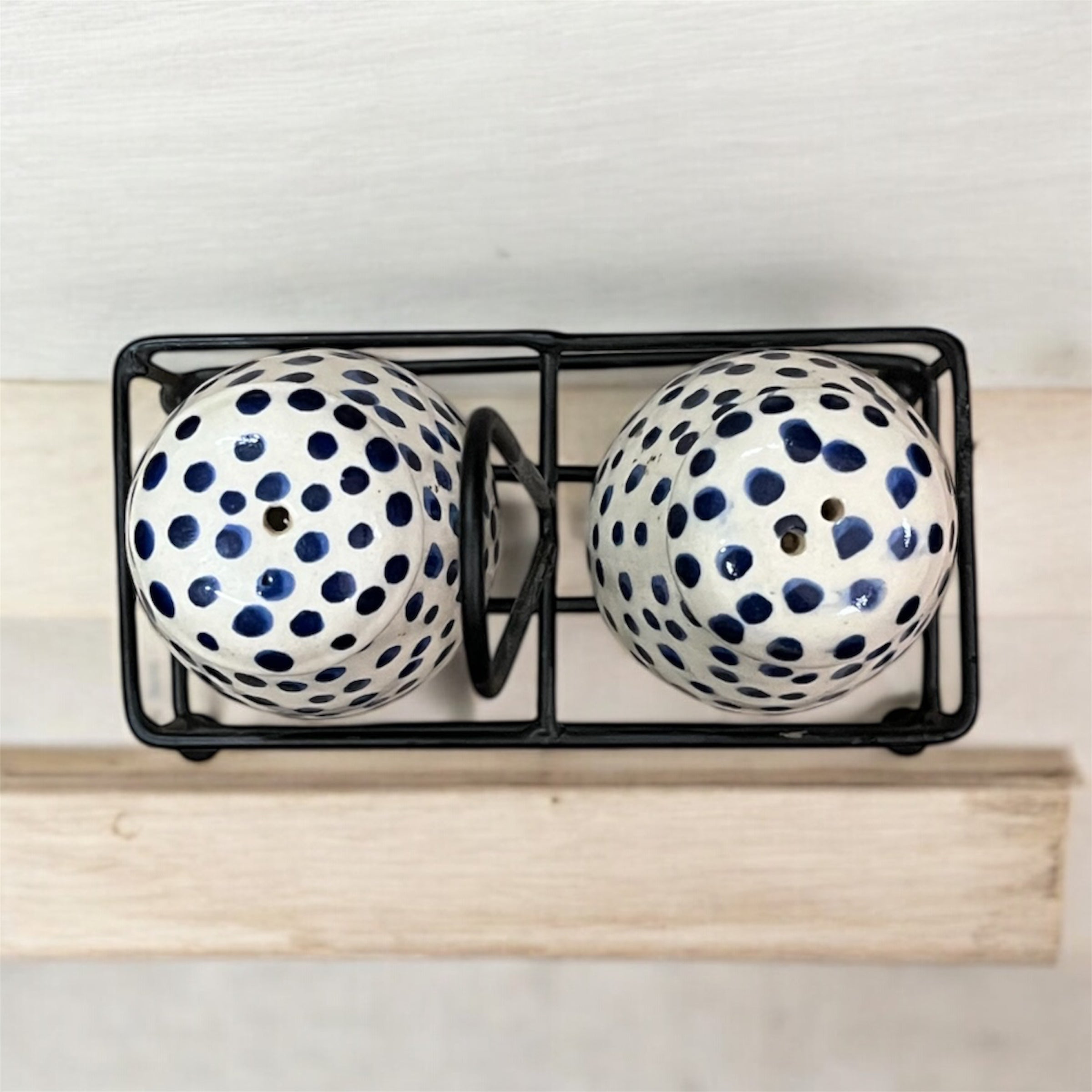 SOULCRAFTZ Salt Pepper Sprinkler Set for Dining Table & Kitchen Ceramic Salt and Pepper Shakers Set Dispenser Set with Wire Holders (80 ML)