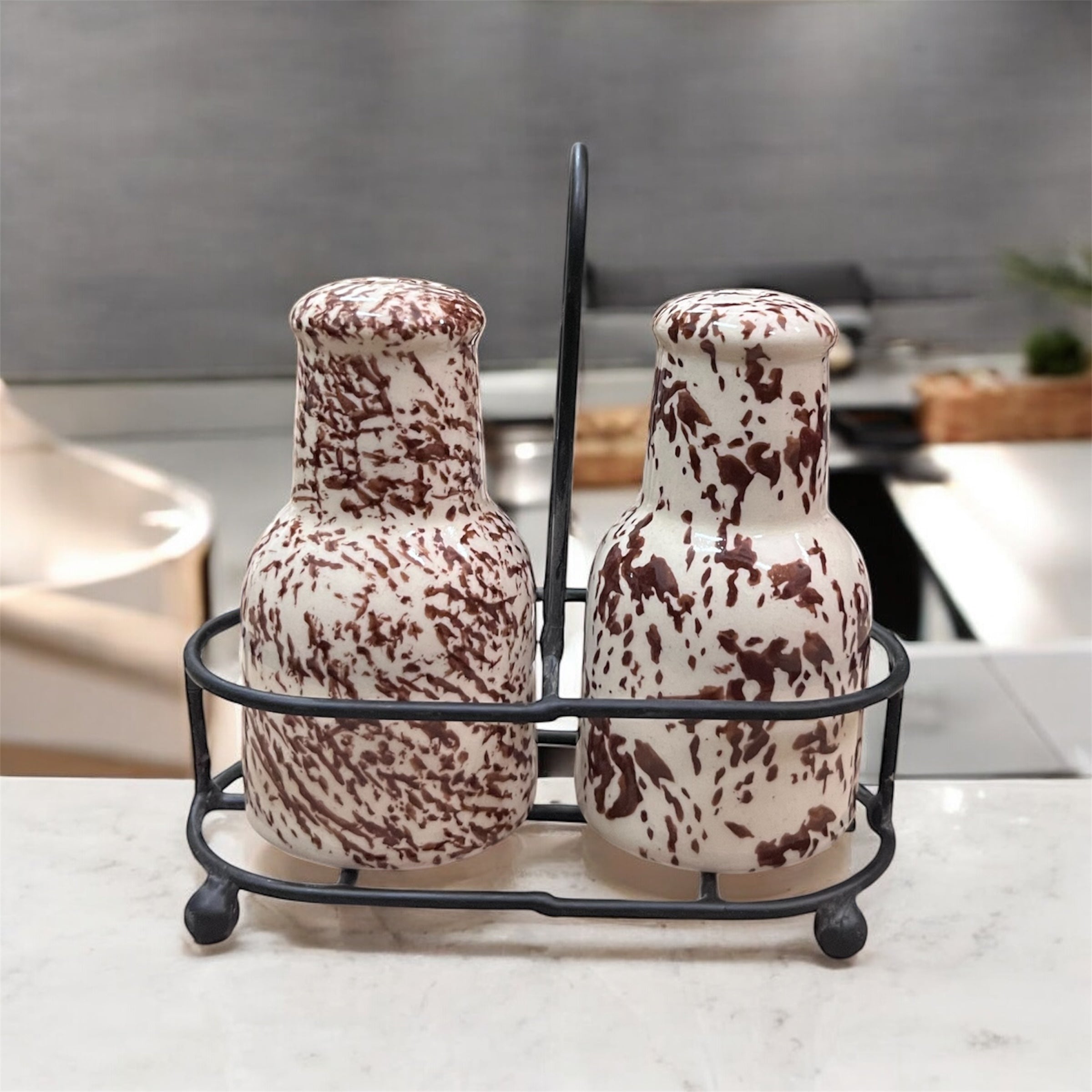 SOULCRAFTZ Salt Pepper Sprinkler Set for Dining Table & Kitchen Ceramic Salt and Pepper Shakers Set Dispenser Set with Wire Holders (80 ML)