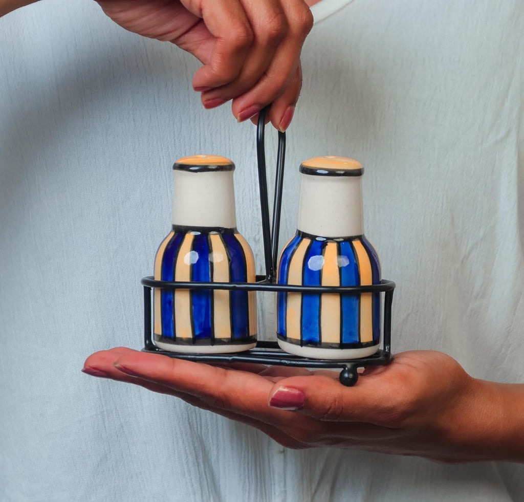 SOULCRAFTZ Salt Pepper Sprinkler Set for Dining Table & Kitchen Ceramic Salt and Pepper Shakers Set Dispenser Set with Wire Holders (80 ML)